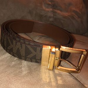 Michael Kors reversible belt